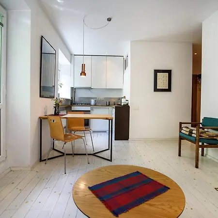 Studio On Vanagelio St 7